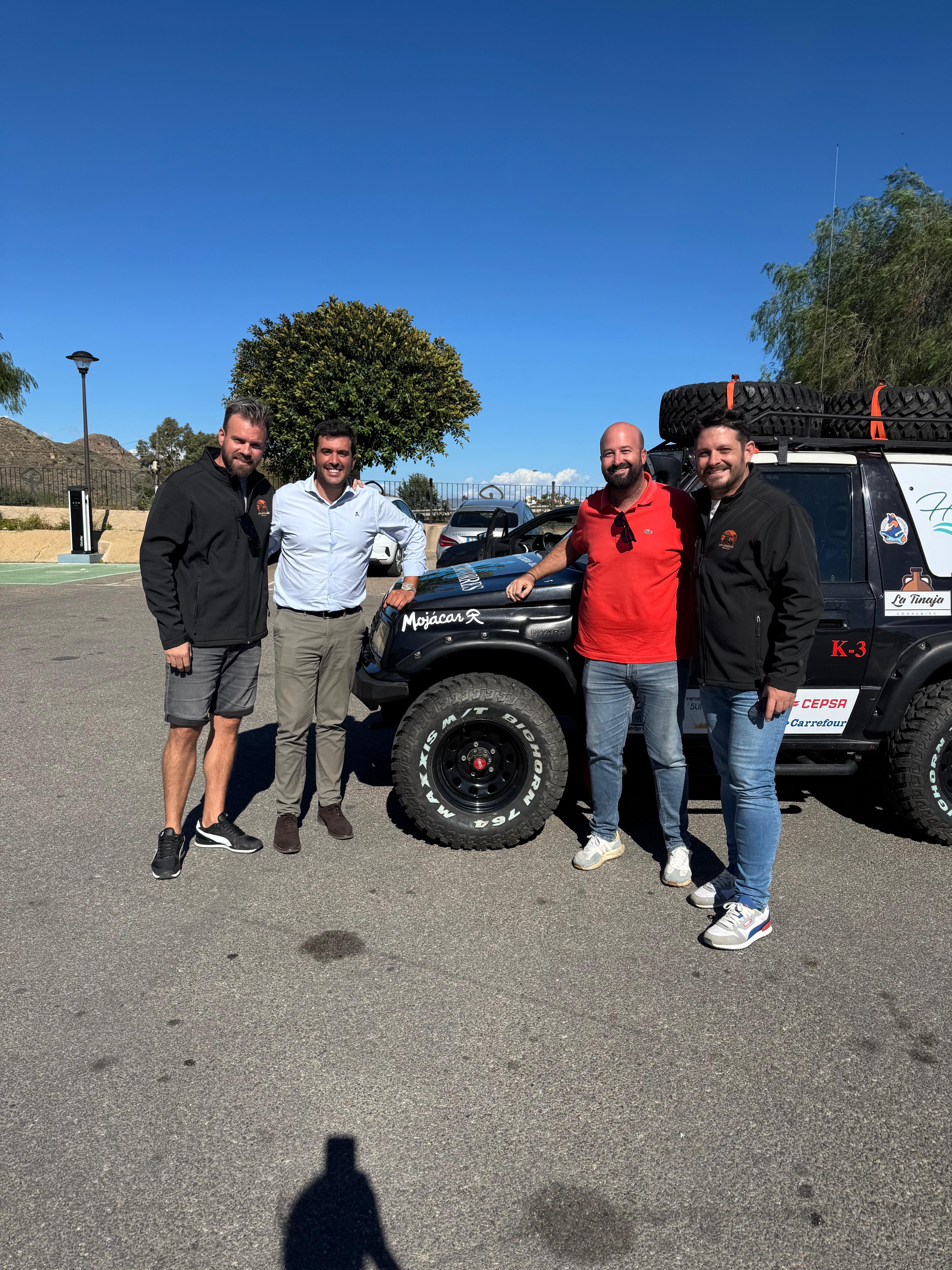 Mojácar locals Felipe Kirsch and José González are currently competing in the Chatarras Raid charity rally, a road trip combining adventure, motorsports, and solidarity.